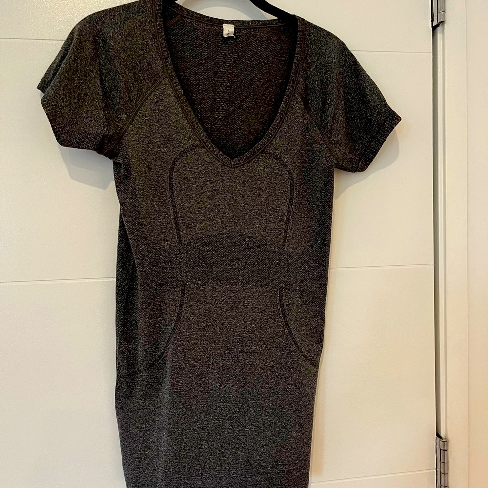 Lululemon Swiftly Tech Short Sleeve top